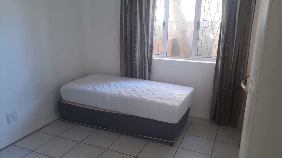 To Let 1 Bedroom Property for Rent in Summerstrand Eastern Cape